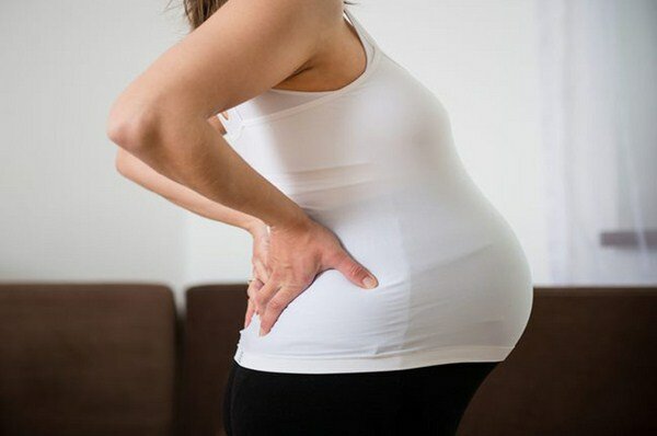 bí quyết giúp giảm đau lưng cho mẹ bầu